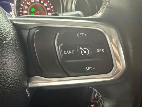 Used 2021 Jeep Wrangler Unlimited Rubicon w/ Cold Weather Group AWD/4WD image 15
