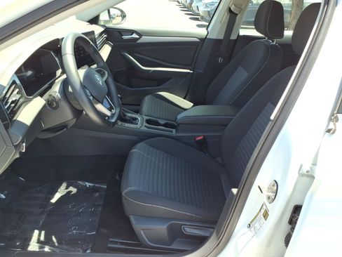 Certified 2025 Volkswagen Jetta S FWD image 19