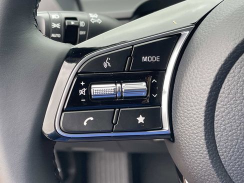 New 2026 Kia Seltos EX FWD image 32