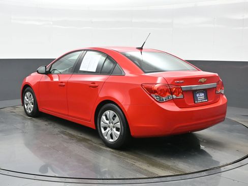 Used 2014 Chevrolet Cruze LS image 4