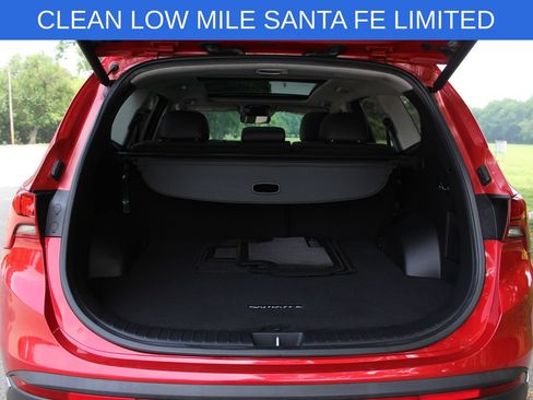 Used 2021 Hyundai Santa Fe Limited AWD/4WD image 22