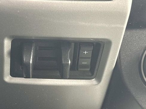 Used 2021 Ford F250 Lariat w/ Lariat Value Package image 25