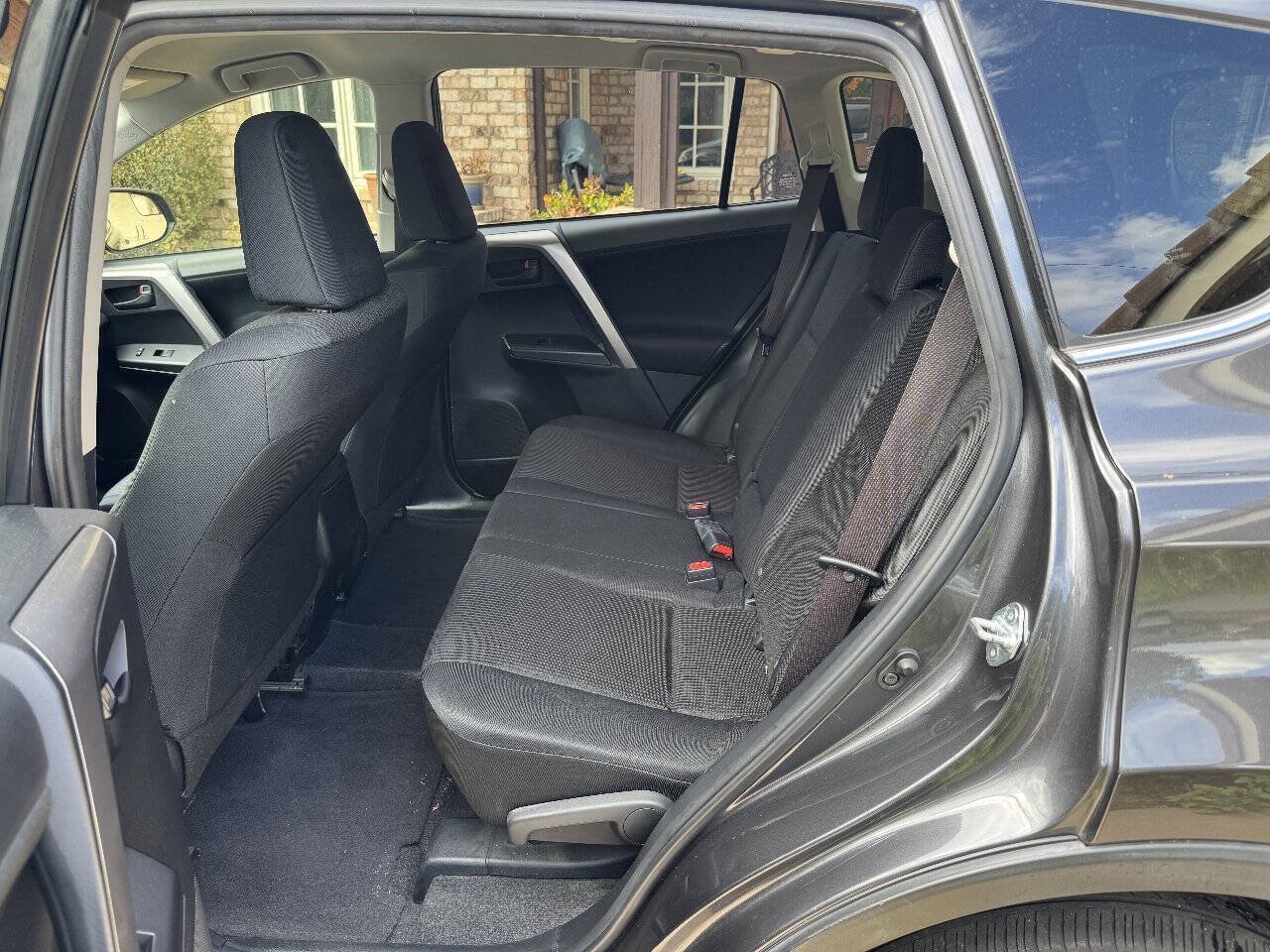 Used 2017 Toyota RAV4 LE w/ Carpet Mat Package FWD image 9