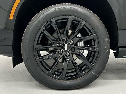 Used 2026 Cadillac Escalade Platinum Sport w/ LPO, ONYX Package AWD/4WD image 9