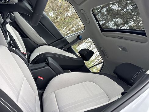 New 2026 Hyundai Venue SEL image 31