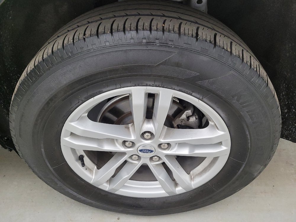 Used 2022 Ford Explorer XLT AWD/4WD image 31
