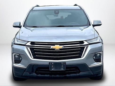 Used 2023 Chevrolet Traverse LT AWD/4WD image 4