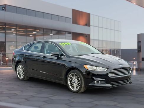 Used 2016 Ford Fusion SE w/ Equipment Group 202A AWD/4WD image 12