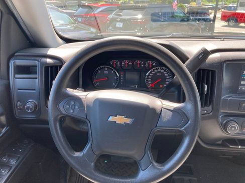 Used 2019 Chevrolet Silverado 1500 Custom w/ Custom Convenience Package AWD/4WD image 12