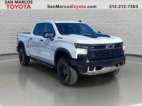 Used 2024 Chevrolet Silverado 1500 ZR2 w/ Technology Package image 3