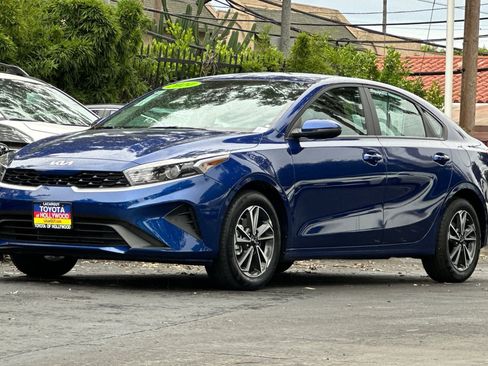 Used 2024 Kia Forte LXS w/ LXS Technology Package image 7