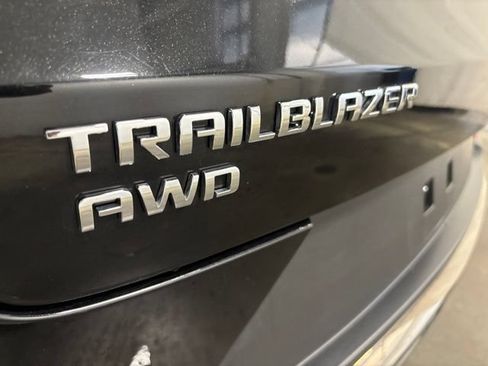 Used 2023 Chevrolet TrailBlazer ACTIV w/ Convenience Package AWD/4WD image 39