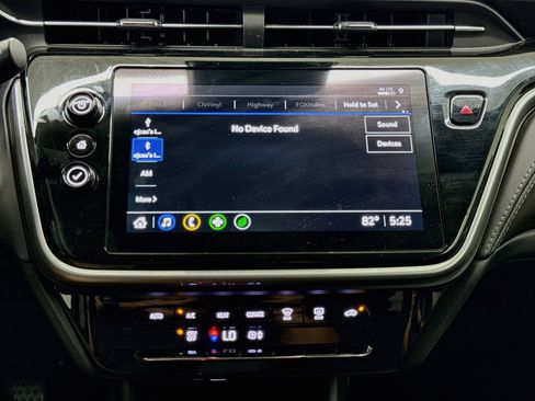 Used 2023 Chevrolet Bolt EUV LT w/ Driver Confidence Package FWD image 21