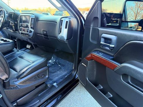 Used 2016 GMC Sierra 1500 SLT w/ Suspension Package, Off-Road image 15