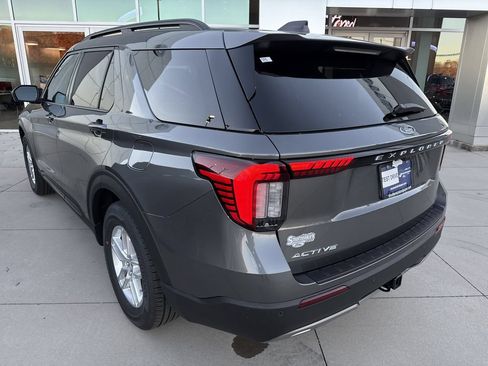 New 2026 Ford Explorer Active w/ Active Comfort Package RWD image 9
