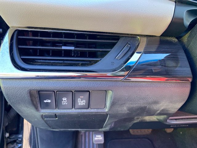 Used 2013 Toyota Avalon XLE Touring FWD image 18