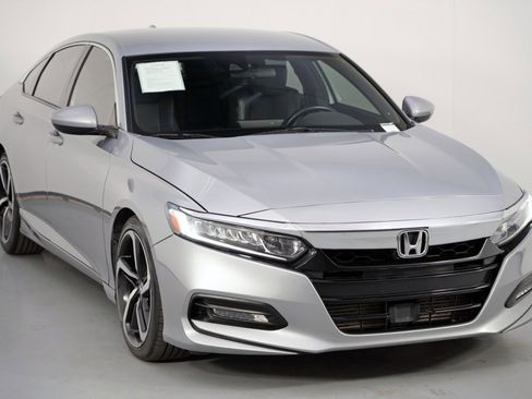 Used 2018 Honda Accord Sport image 47