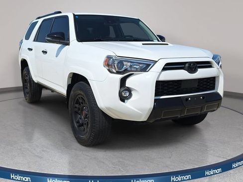Used 2021 Toyota 4Runner Venture w/ Moonroof Package AWD/4WD image 4