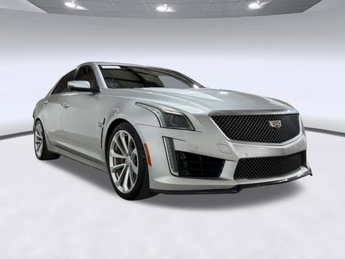 Used 2016 Cadillac CTS V w/ Luxury Package RWD image 35