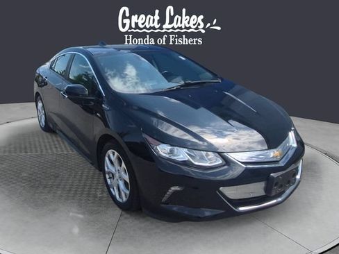 Used 2017 Chevrolet Volt Premier w/ Driver Confidence II Package FWD image 7