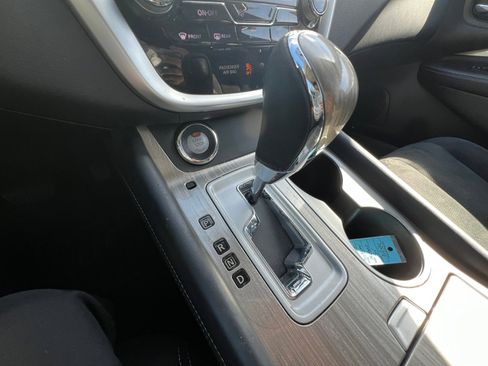 Used 2016 Nissan Murano SV w/ Premium Package image 22