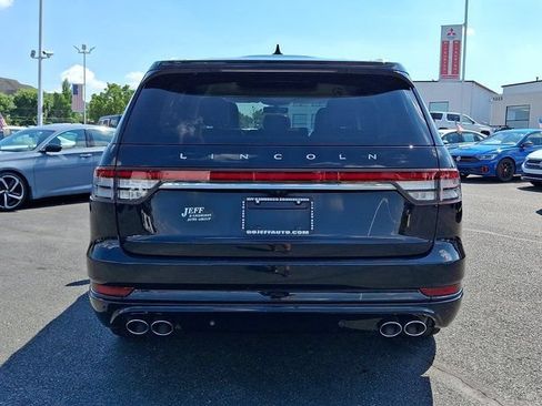 Used 2021 Lincoln Aviator Grand Touring w/ Elements Package Plus AWD/4WD image 7