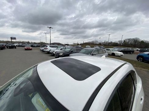 Used 2017 MAZDA CX-5 Grand Touring image 3