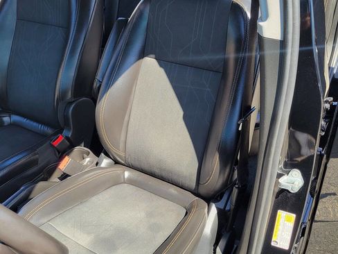 Used 2018 Chevrolet Trax LT w/ Redline Edition FWD image 16