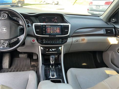 Used 2017 Honda Accord EX-L image 29