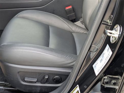 Used 2025 MAZDA CX-30 AWD 2.5 S w/ Preferred Package image 23