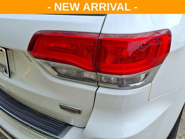 Used 2020 Jeep Grand Cherokee Summit w/ Skid Plate Group AWD/4WD image 11