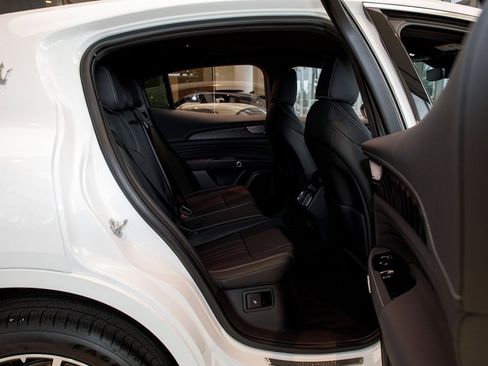 New 2025 Maserati Grecale GT image 29