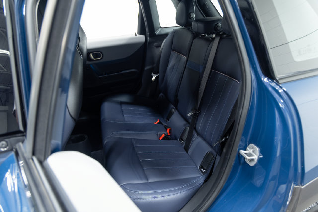 Used 2025 MINI Cooper S FWD image 19