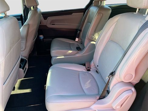 Used 2022 Honda Odyssey EX-L image 24