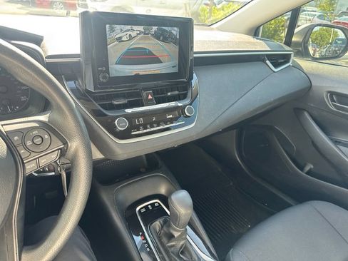 Used 2023 Toyota Corolla LE FWD image 11