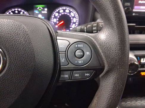 Used 2021 Toyota RAV4 XLE FWD image 24