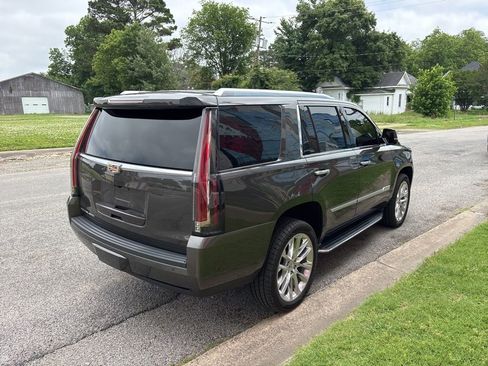 Used 2020 Cadillac Escalade Luxury AWD/4WD image 7