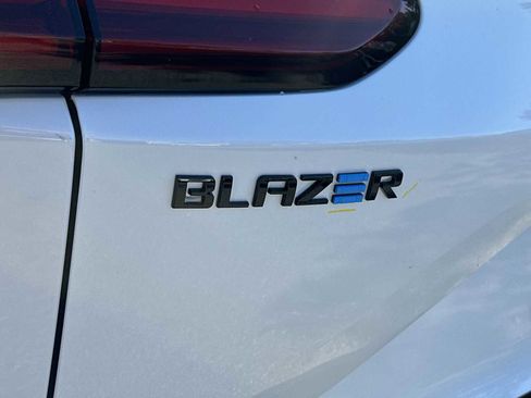 New 2026 Chevrolet Blazer EV RS image 11
