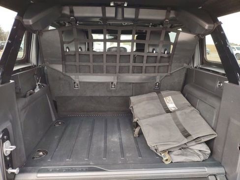 Used 2023 Ford Bronco Everglades image 19