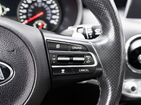 Used 2018 Kia Stinger GT2 image 8