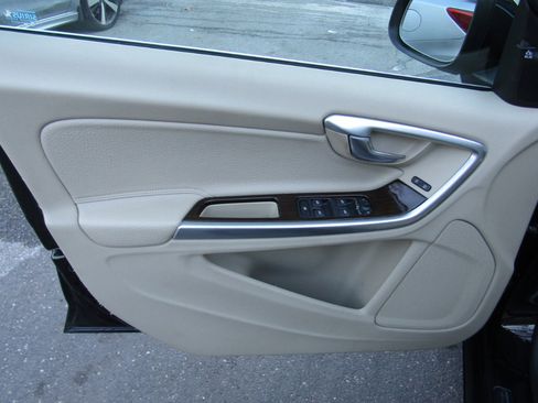 Used 2012 Volvo S60 T6 image 39