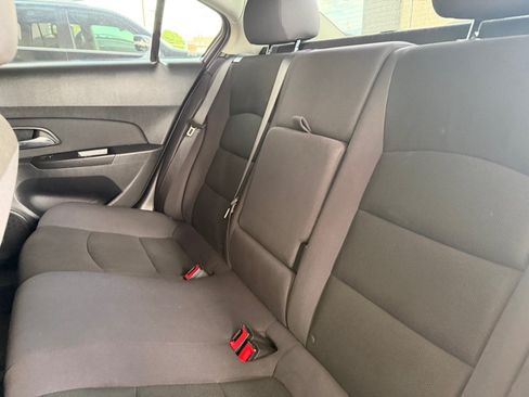 Used 2014 Chevrolet Cruze LT FWD image 19