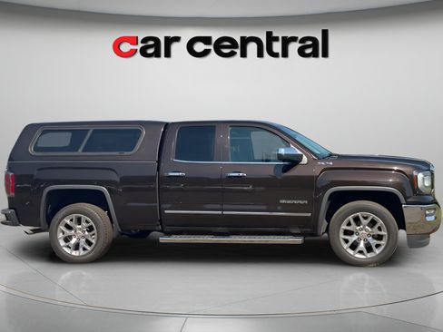 Used 2018 GMC Sierra 1500 SLT w/ SLT Premium Package AWD/4WD image 8