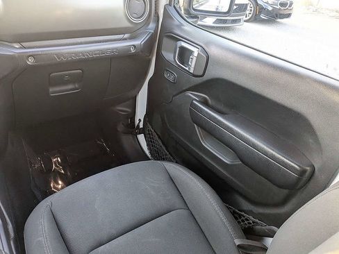 Used 2023 Jeep Wrangler Unlimited Sport AWD/4WD image 16
