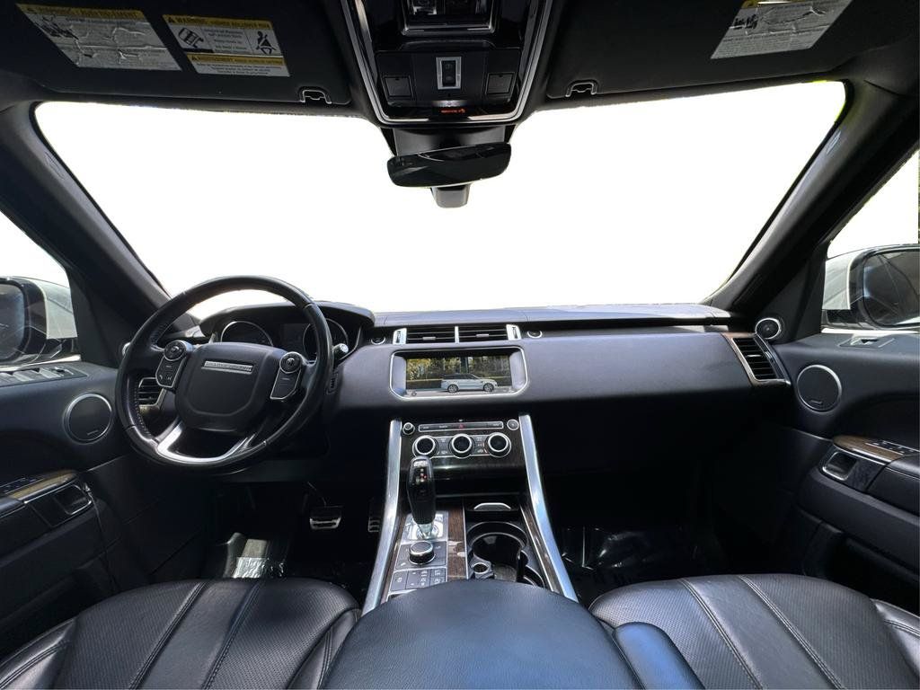 Used 2017 Land Rover Range Rover Sport SE AWD/4WD image 26