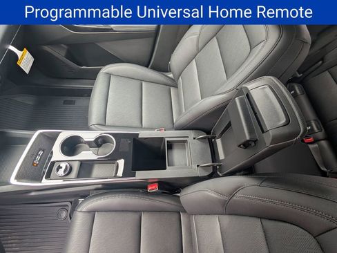 New 2026 Chevrolet Equinox LT w/ Convenience Package II image 18