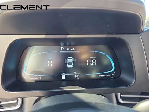 Used 2025 Hyundai Elantra SE FWD image 20