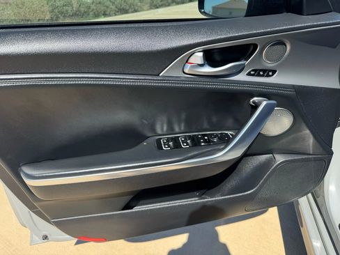Used 2019 Kia Stinger GT1 image 28