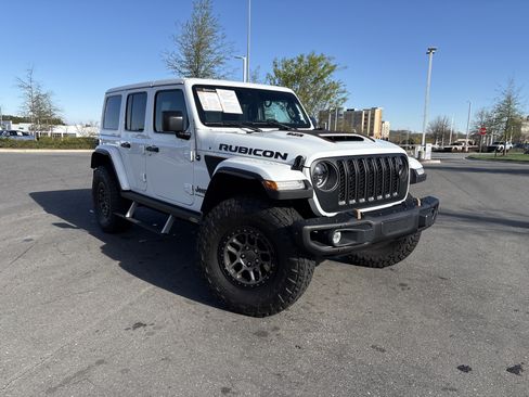 Used 2023 Jeep Wrangler Unlimited Rubicon 392 w/ Xtreme Recon 35" Tire Package AWD/4WD image 2
