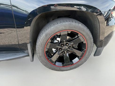 Used 2019 Chevrolet Suburban LT AWD/4WD image 9